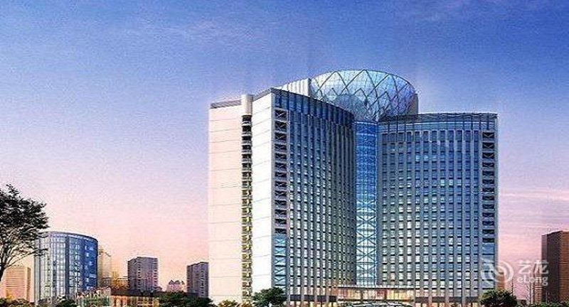 龙城温德姆酒店官网：畅游都市新体验